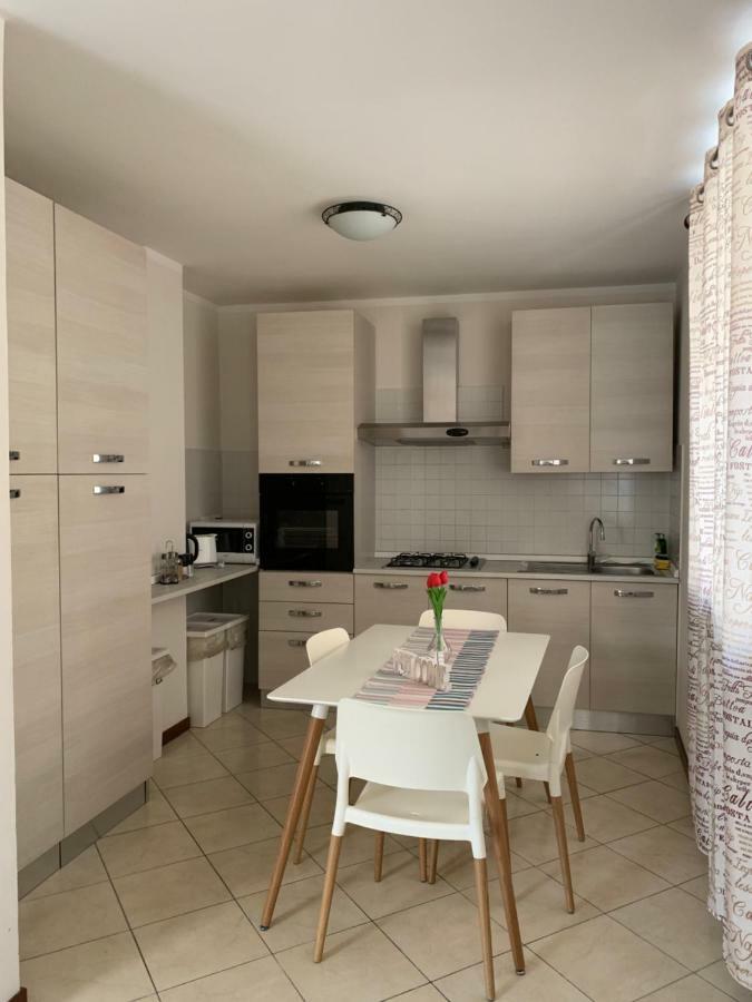 Casa Magenta Apartment 3 Valeggio sul Mincio Exterior foto