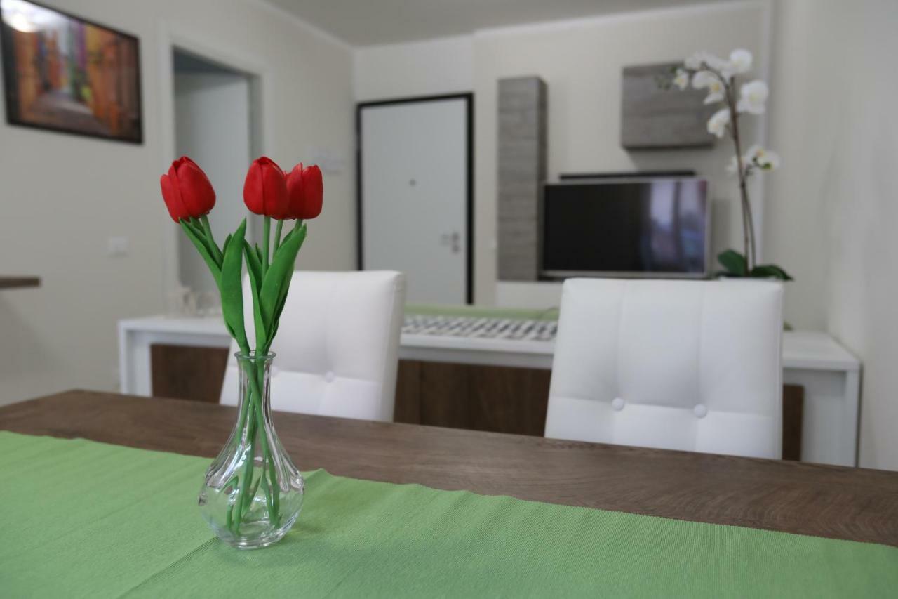 Casa Magenta Apartment 3 Valeggio sul Mincio Exterior foto